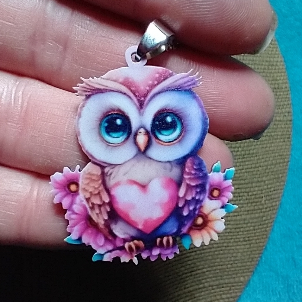 Cute Owl Pendant with Heart and flowers floral Design